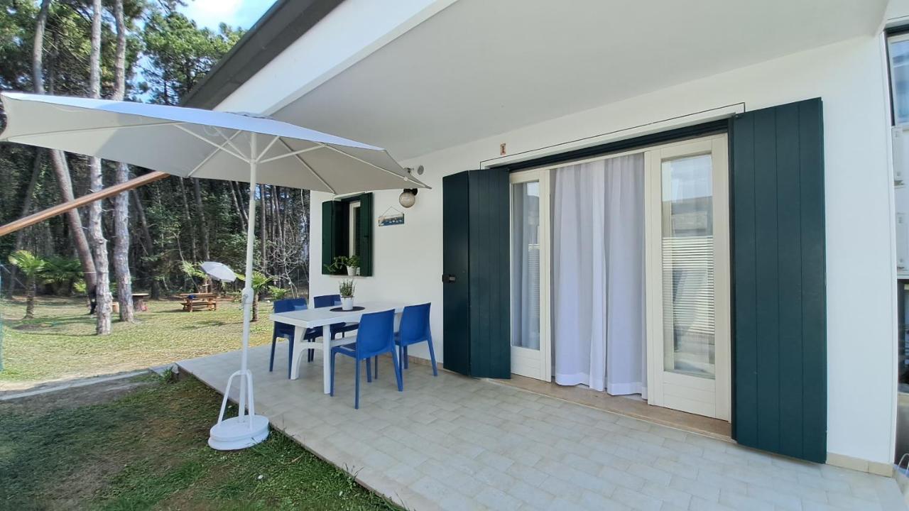 Villa Barbara Fra I Pini Lignano Sabbiadoro Exterior photo