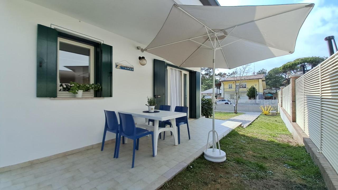 Villa Barbara Fra I Pini Lignano Sabbiadoro Exterior photo